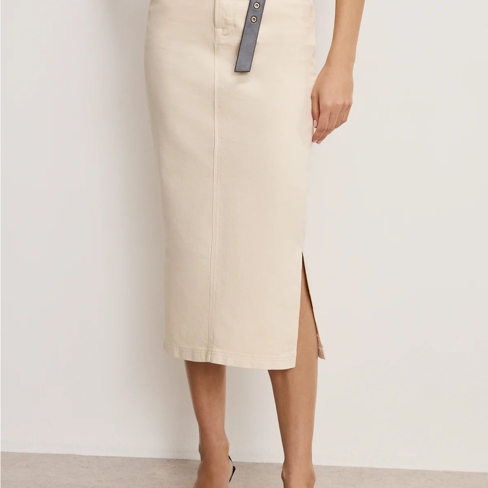Elegant Cream Midi Skirt